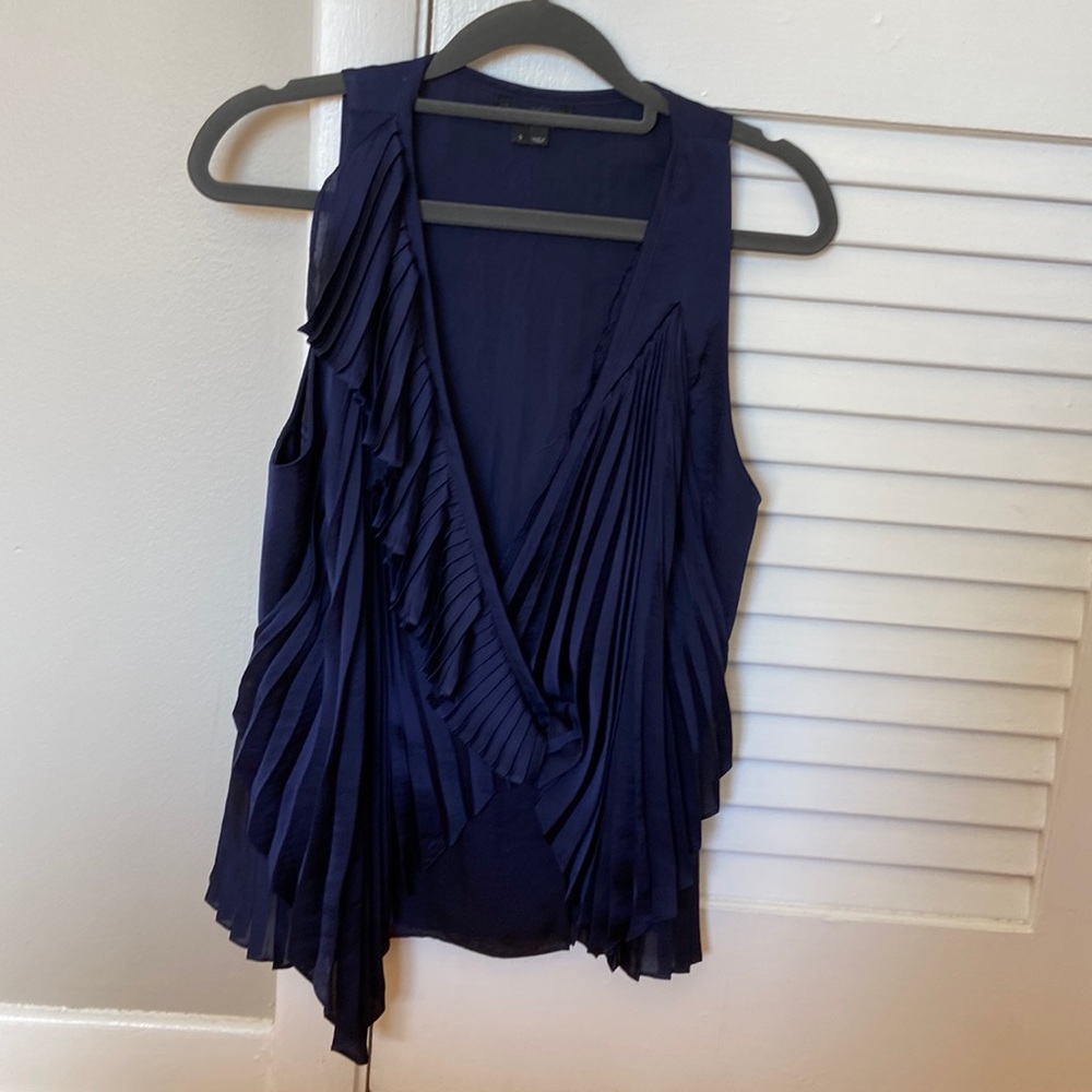 Bird by Juicy - Silks-like blue top - with fine details - size S